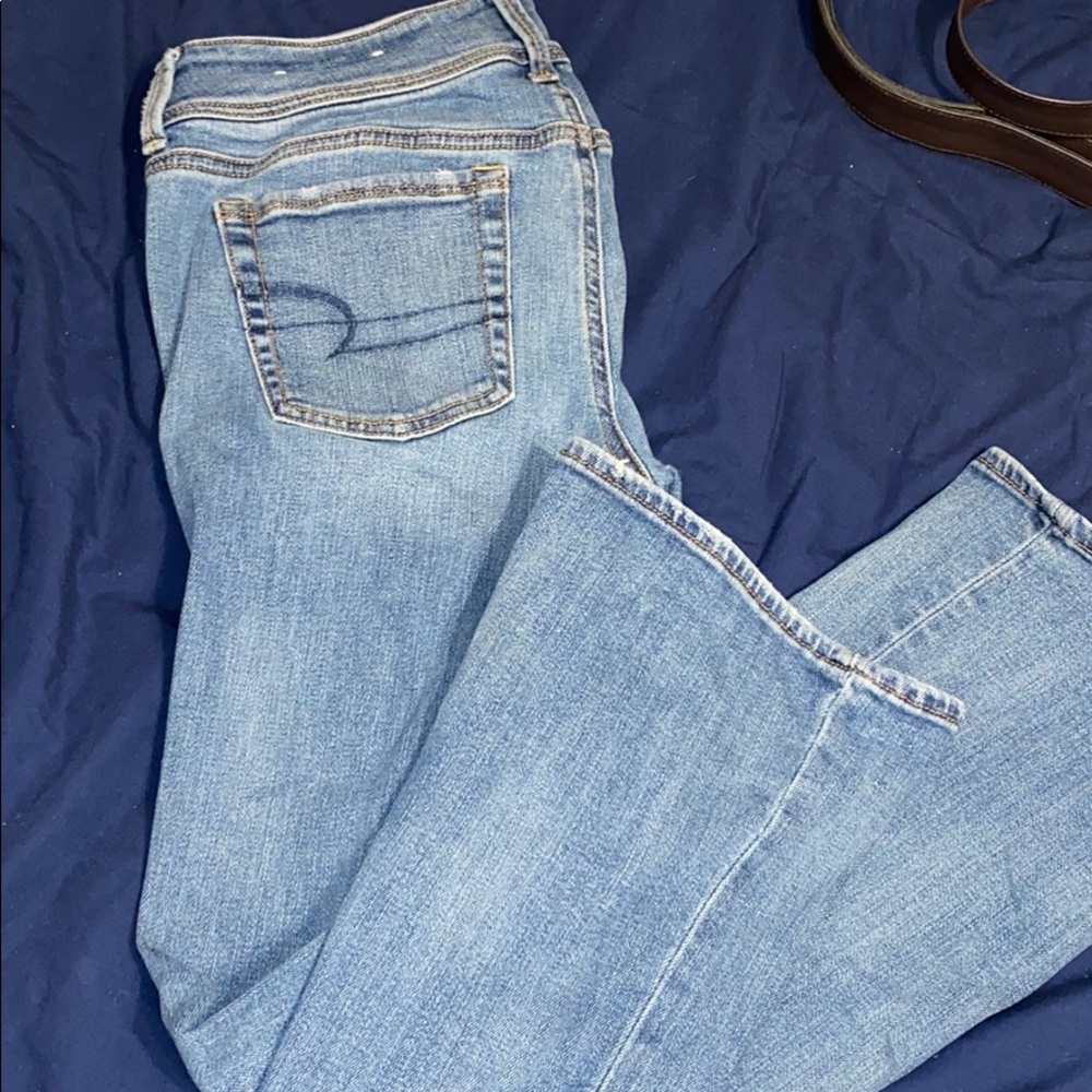Medium/light wash boot cut jeans